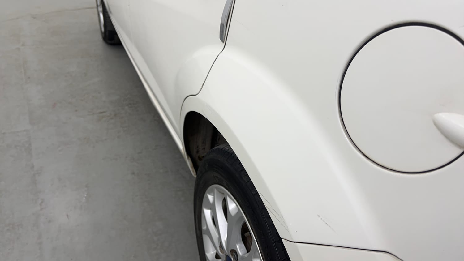 Used 2013 Ford Figo Duratec Petrol Titanium 1.2 Petrol Manual dents MINOR SCRATCH