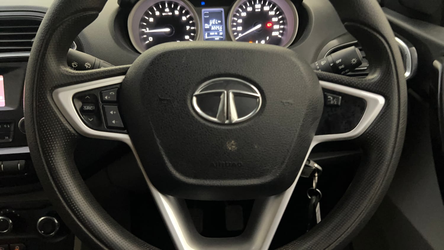 Used 2018 Tata Tiago Revotron XZ Petrol Manual top_features Airbags