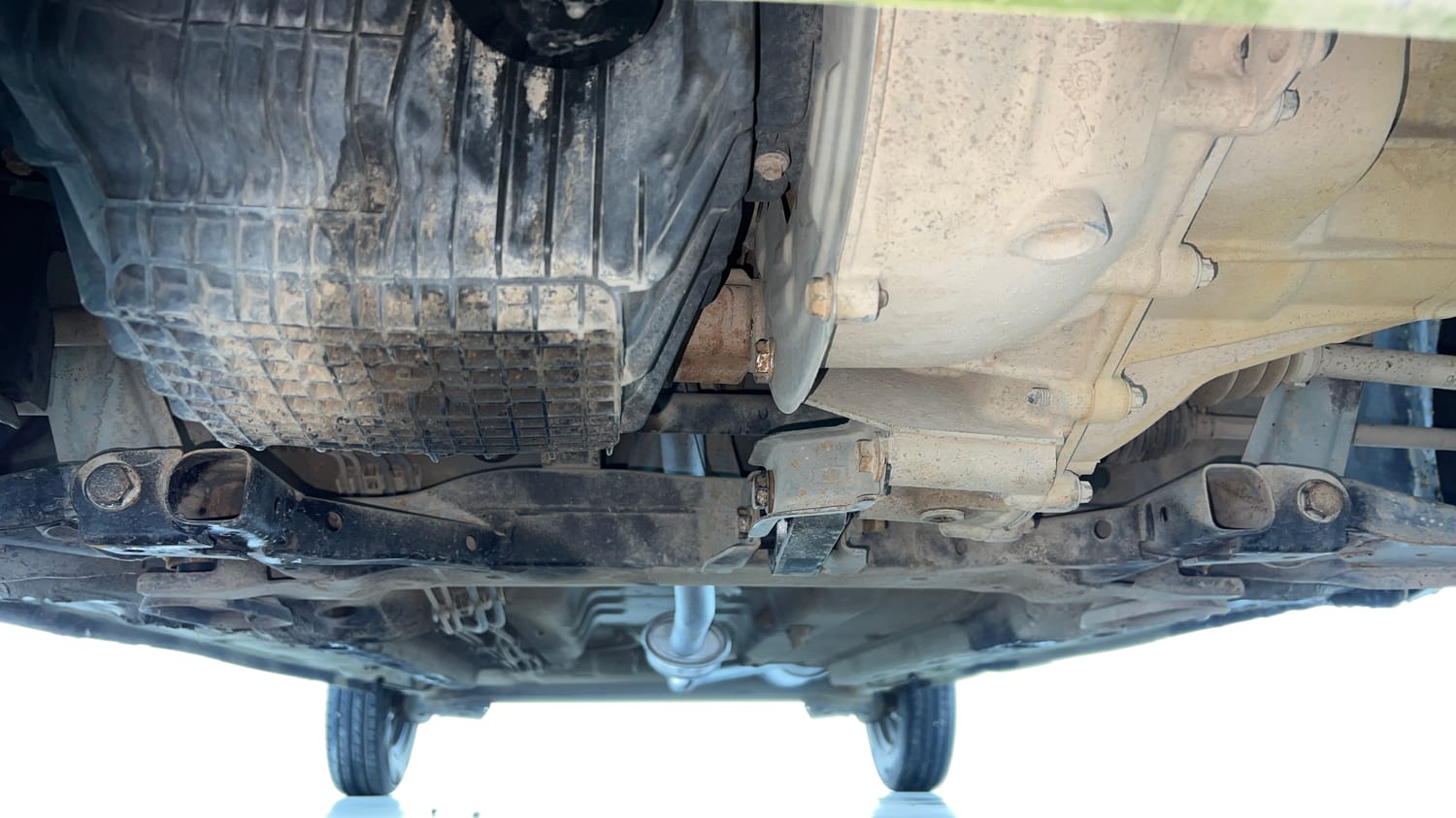 Used 2017 Datsun Redi-GO S Petrol Manual extra FRONT LEFT UNDERBODY VIEW