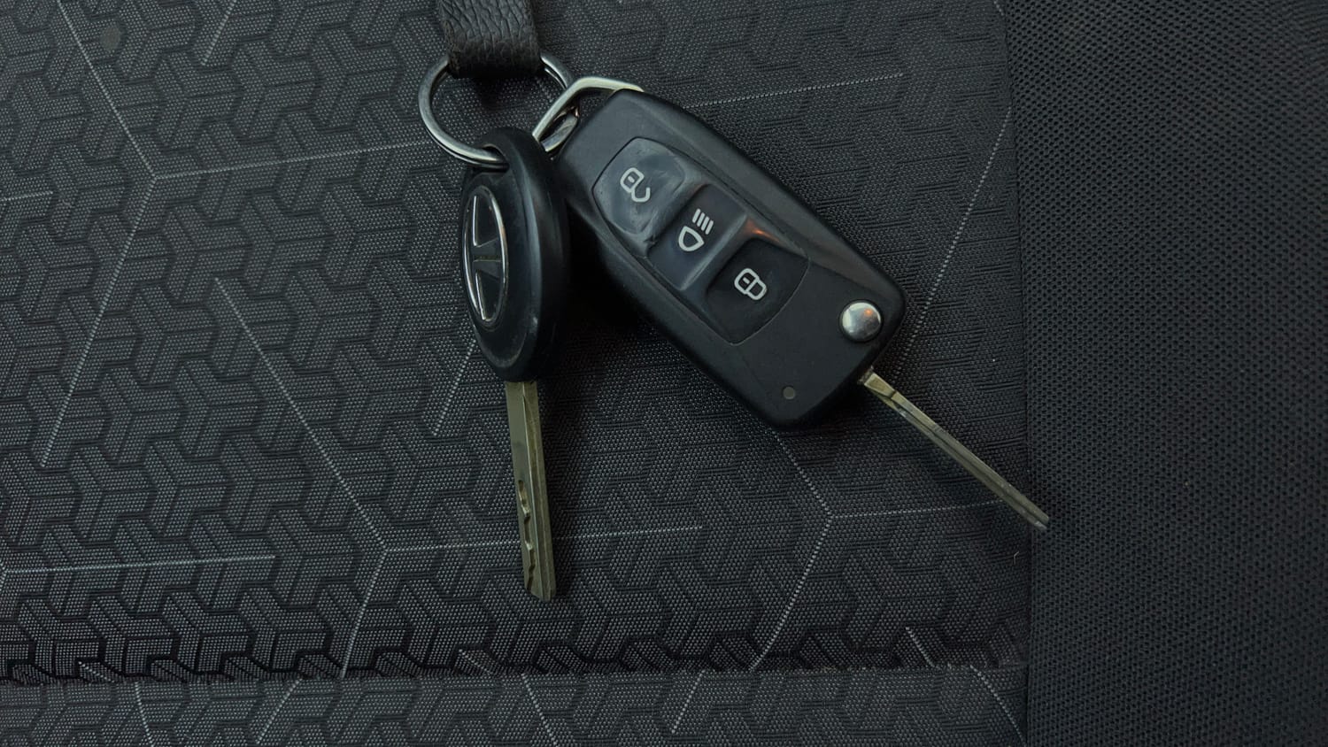 Used 2022 Tata Punch Adventure MT Petrol Manual extra CAR KEY VIEW
