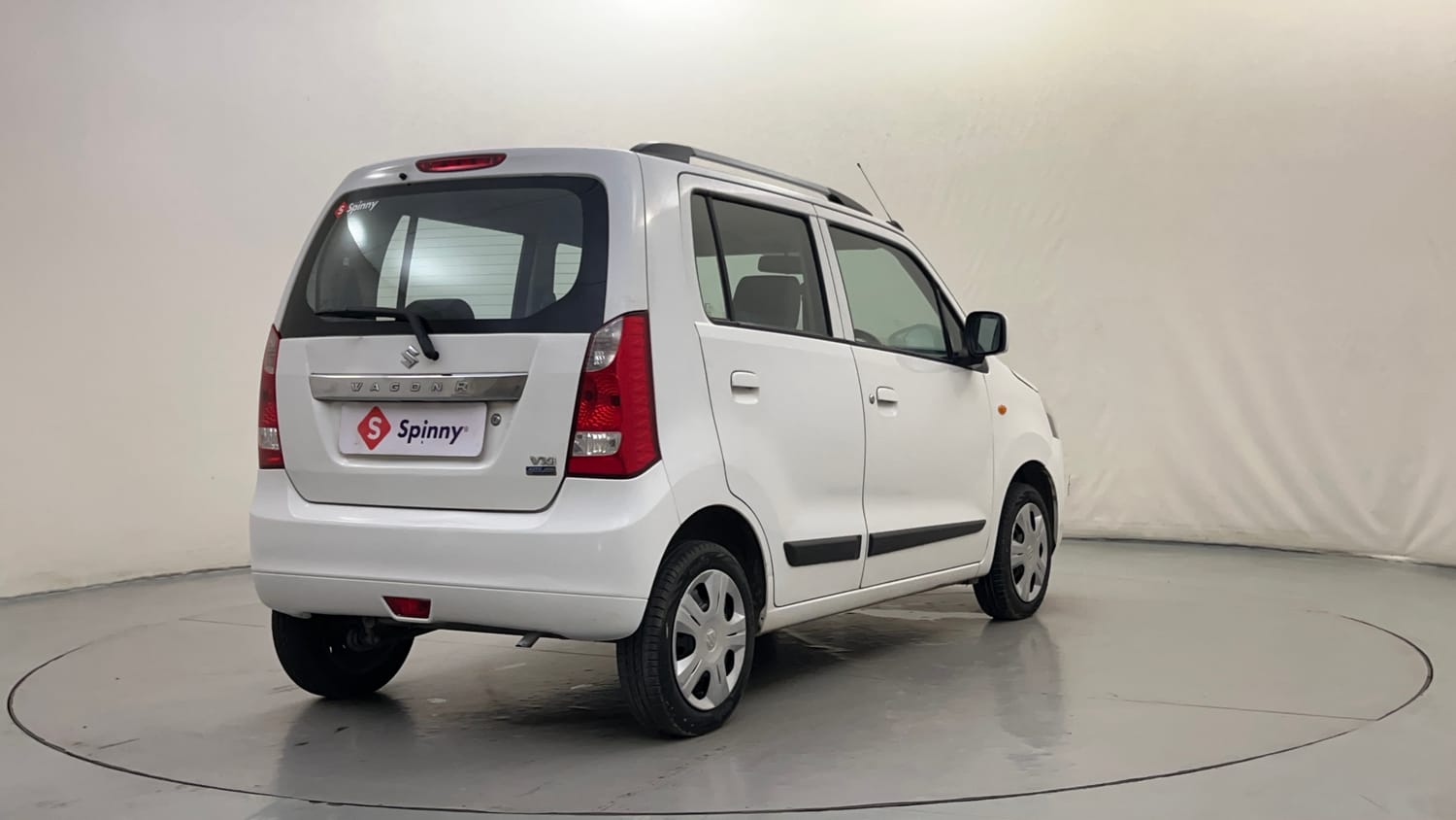 Used 2016 Maruti Suzuki Wagon R 1.0 VXI AMT Petrol Automatic exterior RIGHT REAR CORNER VIEW