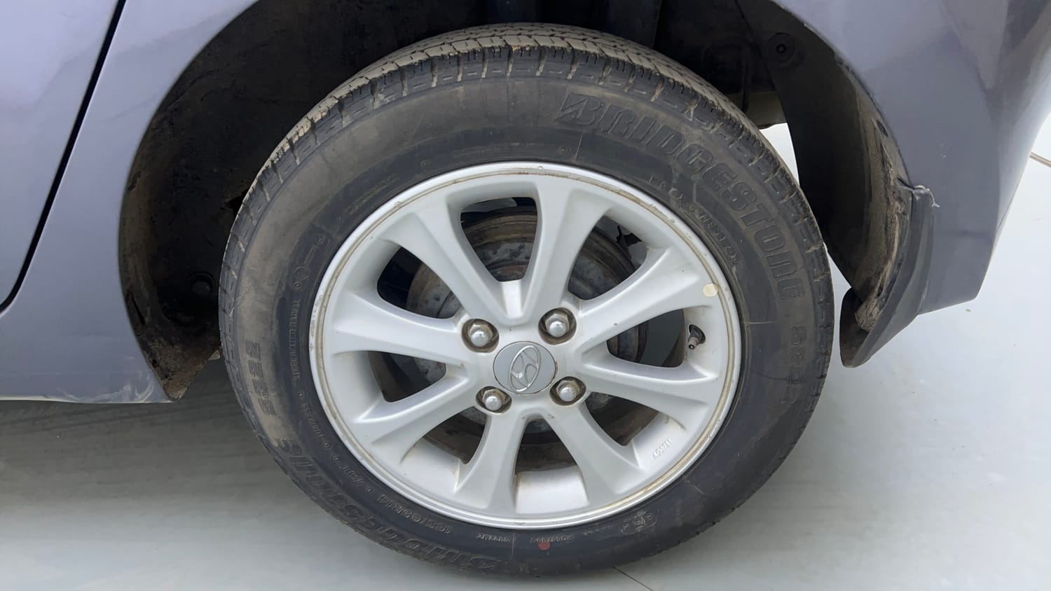Used 2014 Hyundai Grand i10 Asta AT 1.2 Kappa VTVT Petrol Automatic tyres LEFT REAR TYRE RIM VIEW