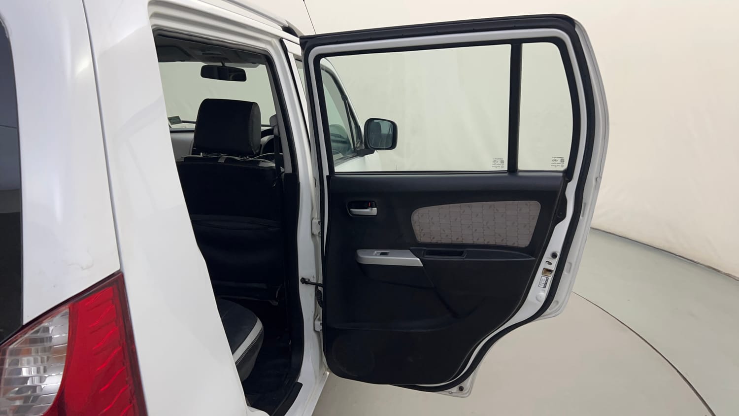 Used 2016 Maruti Suzuki Wagon R 1.0 VXI AMT Petrol Automatic interior RIGHT REAR DOOR OPEN VIEW