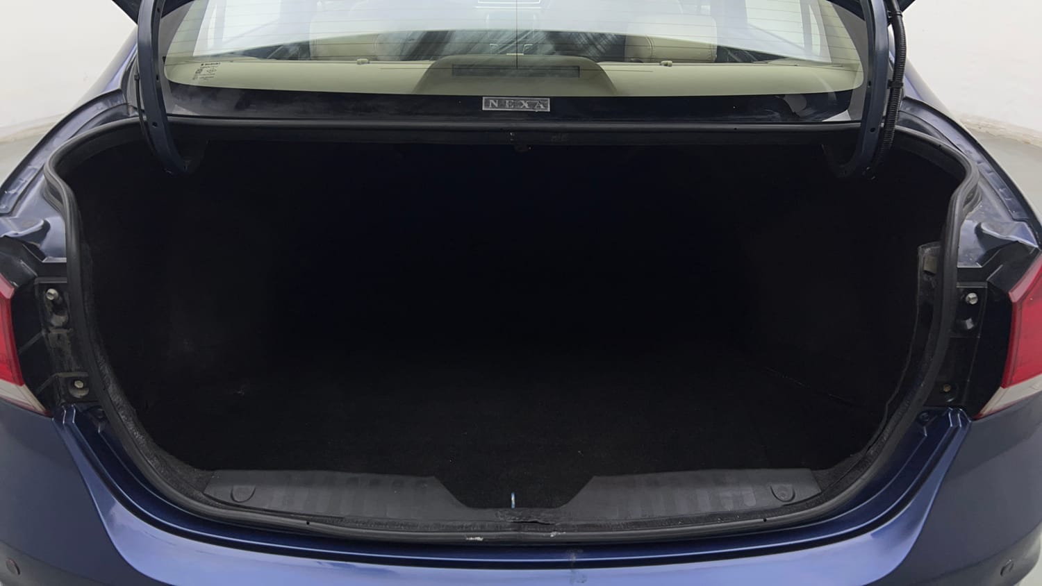 Used 2019 Maruti Suzuki Ciaz Alpha Hybrid 1.5 Petrol Manual interior DICKY INSIDE VIEW