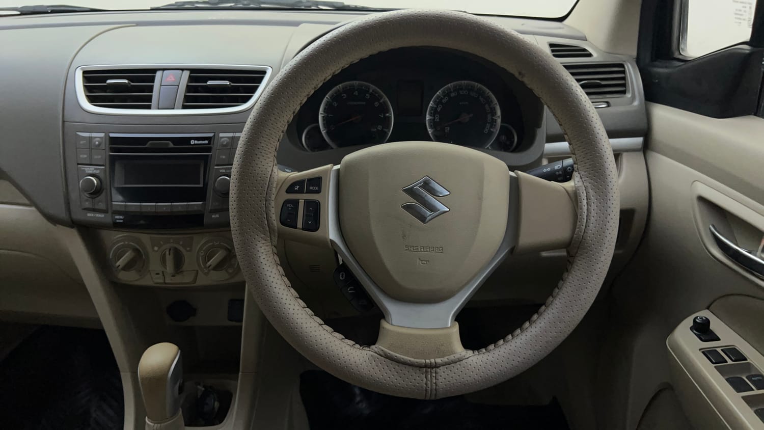 Used 2017 Maruti Suzuki Ertiga VXI AT Petrol Automatic interior STEERING VIEW