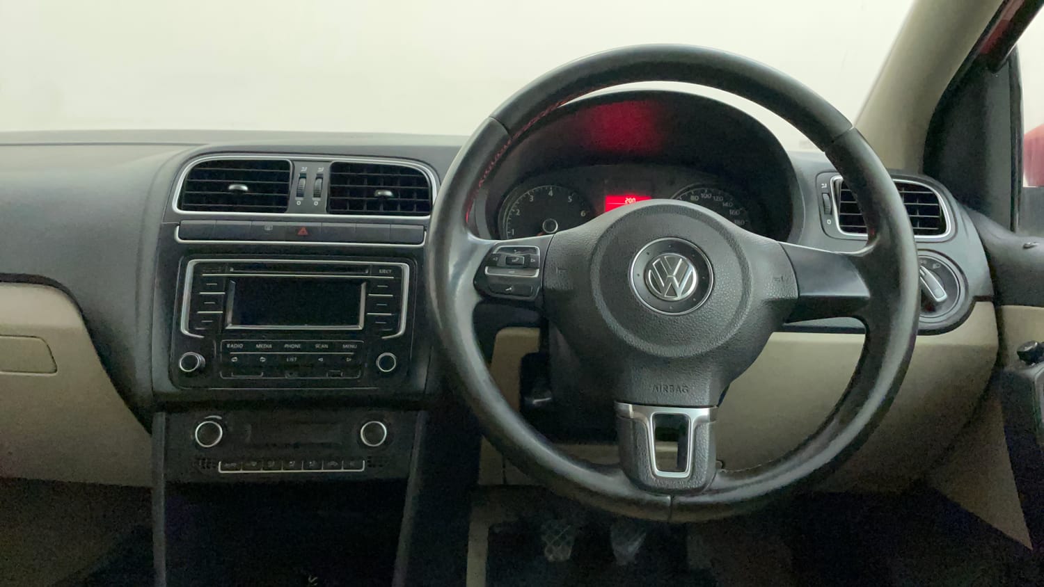 Used 2014 Volkswagen Polo Highline1.2L (P) Petrol Manual interior STEERING VIEW