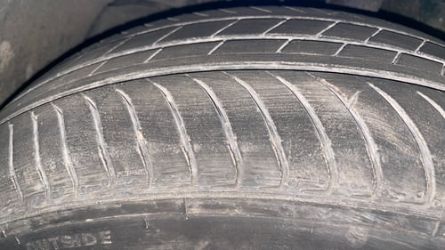 Used 2025 Tata Tiago XZA Petrol Automatic tyres LEFT FRONT TYRE TREAD VIEW