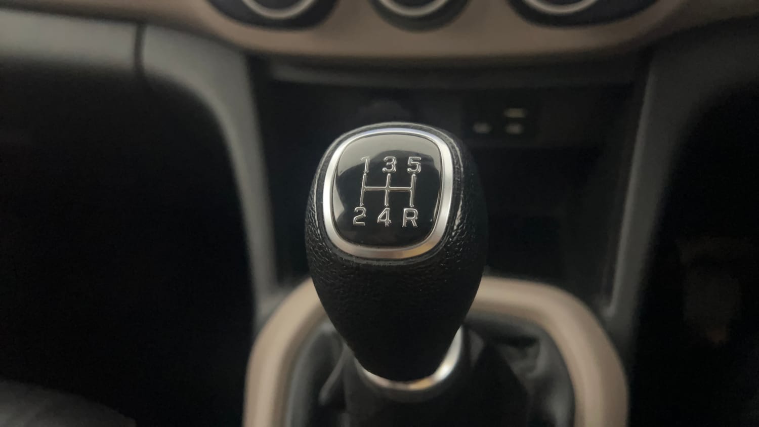 Used 2017 Hyundai Grand i10 Sportz 1.2 Kappa VTVT Petrol Manual interior GEAR  KNOB VIEW