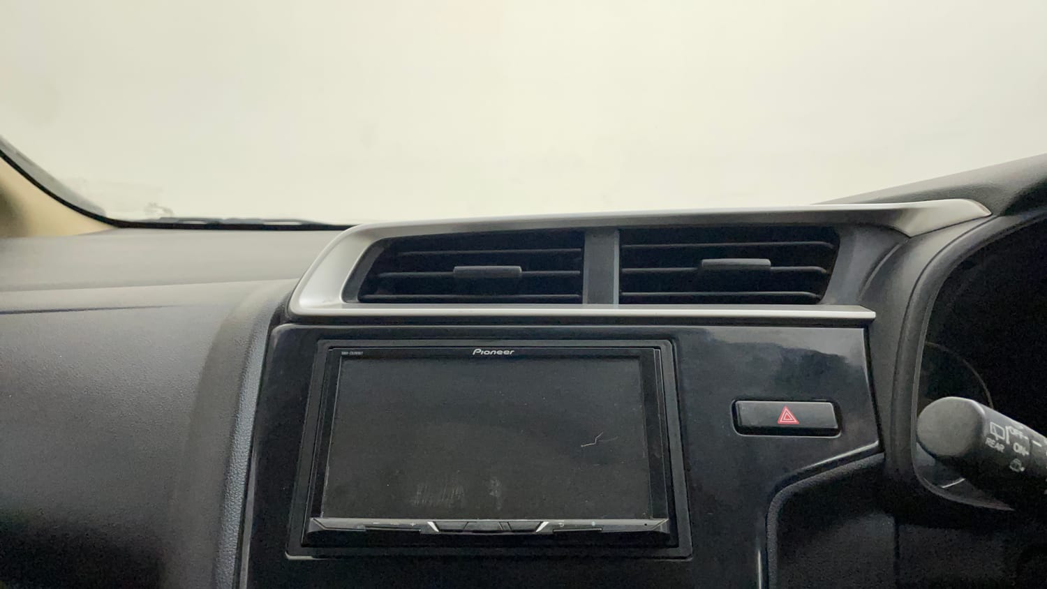 Used 2017 Honda Jazz V AT Petrol Petrol Automatic top_features Integrated (in-dash) music system