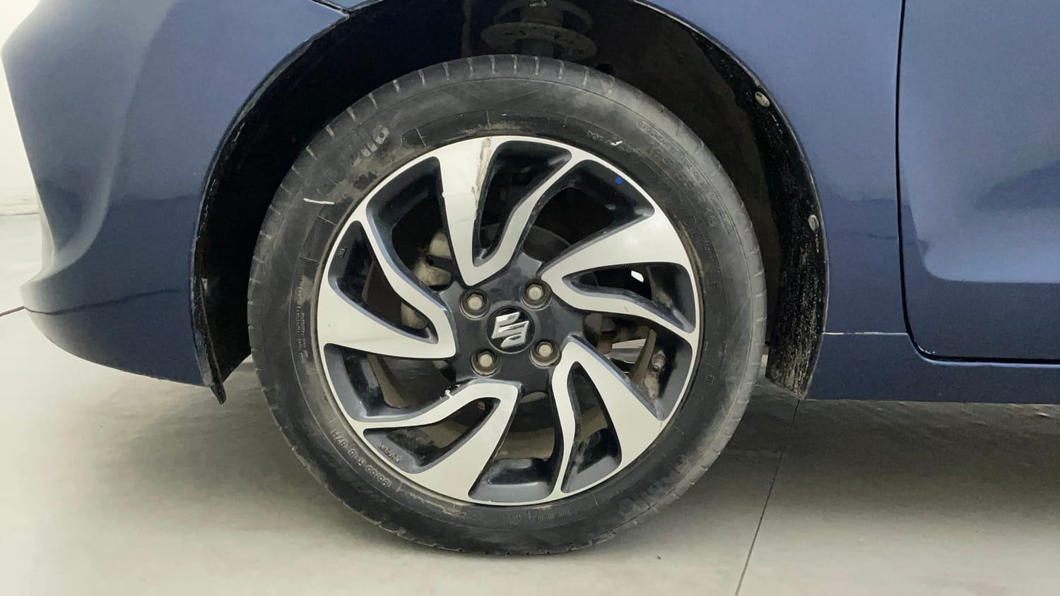 Used 2019 Maruti Suzuki Baleno Alpha Automatic Petrol Automatic tyres LEFT FRONT TYRE RIM VIEW
