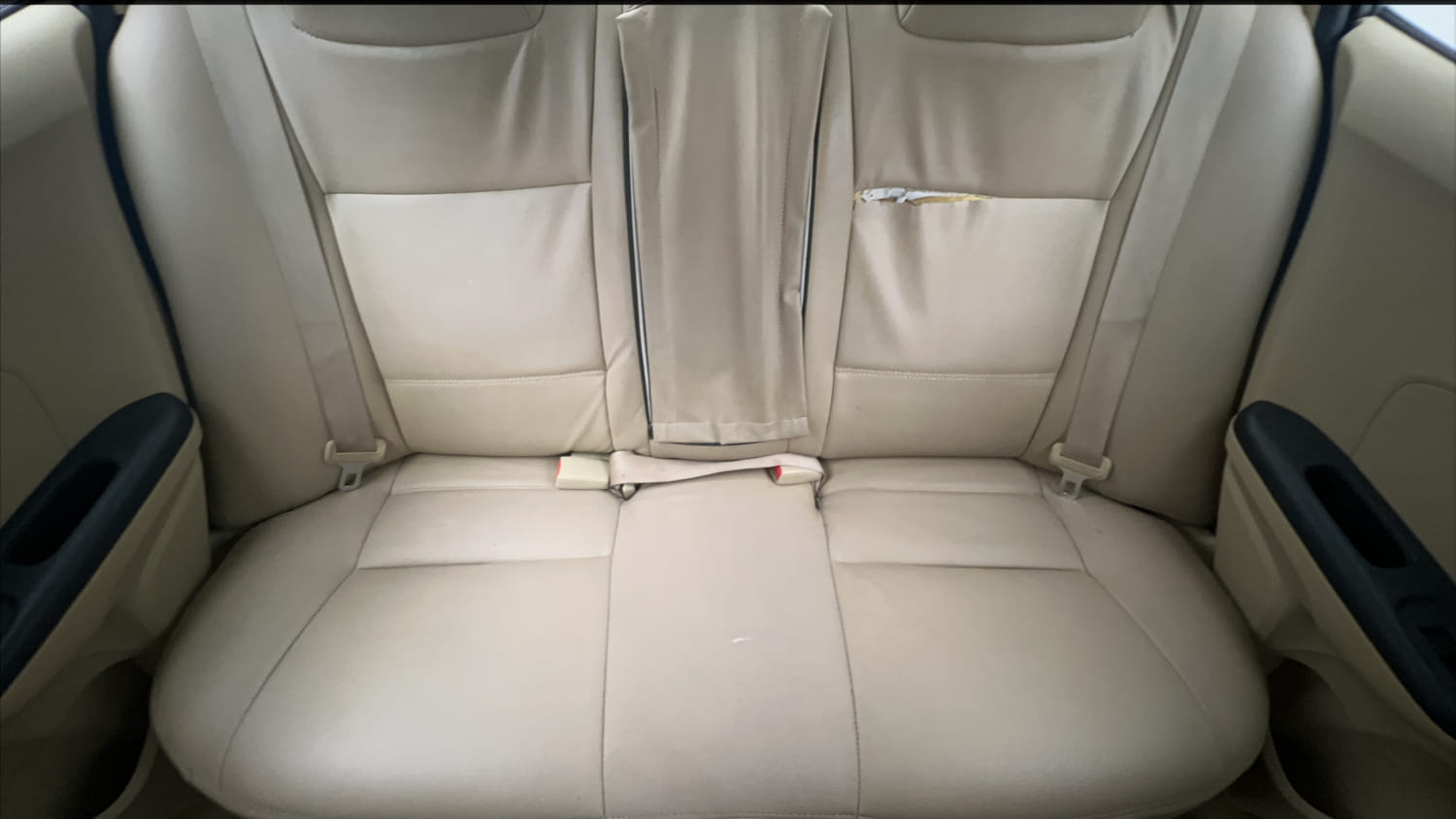 Used 2015 Honda Amaze 1.2 S i-VTEC Petrol Manual interior REAR SEAT CONDITION VIEW