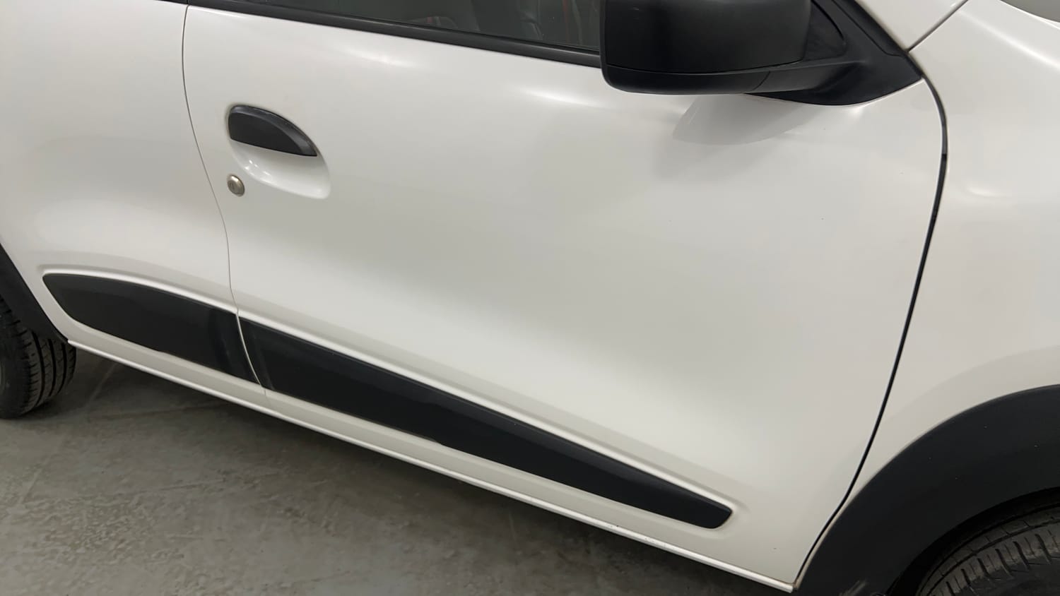 Used 2020 Renault Kwid RXL Petrol Manual dents MINOR SCRATCH