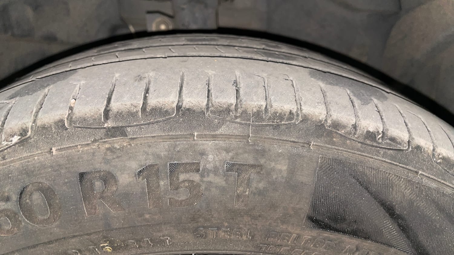 Used 2019 Ford Freestyle Titanium 1.2 Ti-VCT Petrol Manual tyres RIGHT FRONT TYRE TREAD VIEW