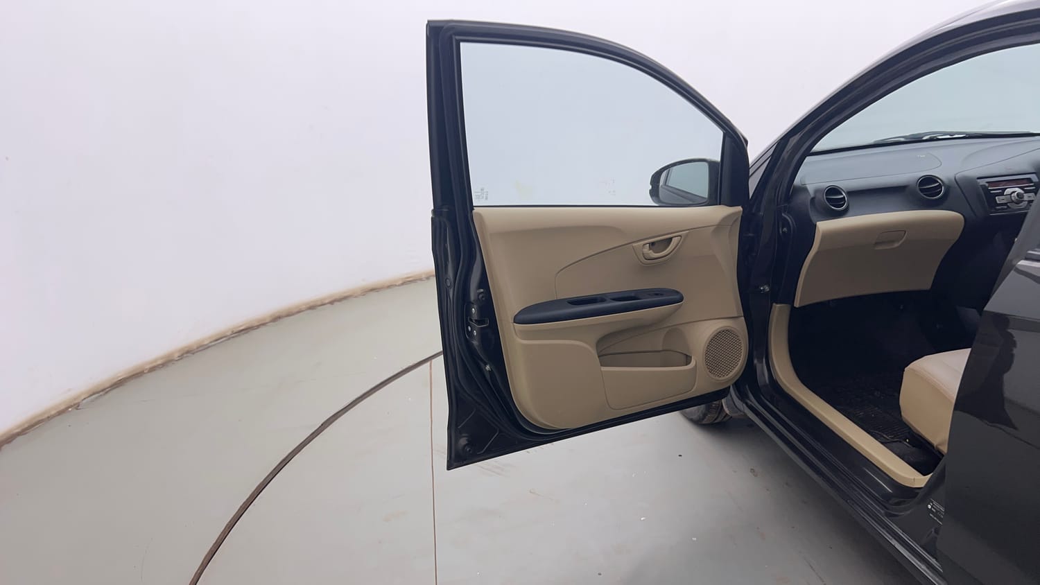 Used 2015 Honda Amaze 1.2 S i-VTEC Petrol Manual interior LEFT FRONT DOOR OPEN VIEW