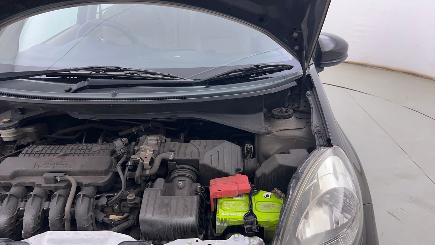 Used 2015 Honda Amaze 1.2 S i-VTEC Petrol Manual engine ENGINE LEFT SIDE HINGE & APRON VIEW
