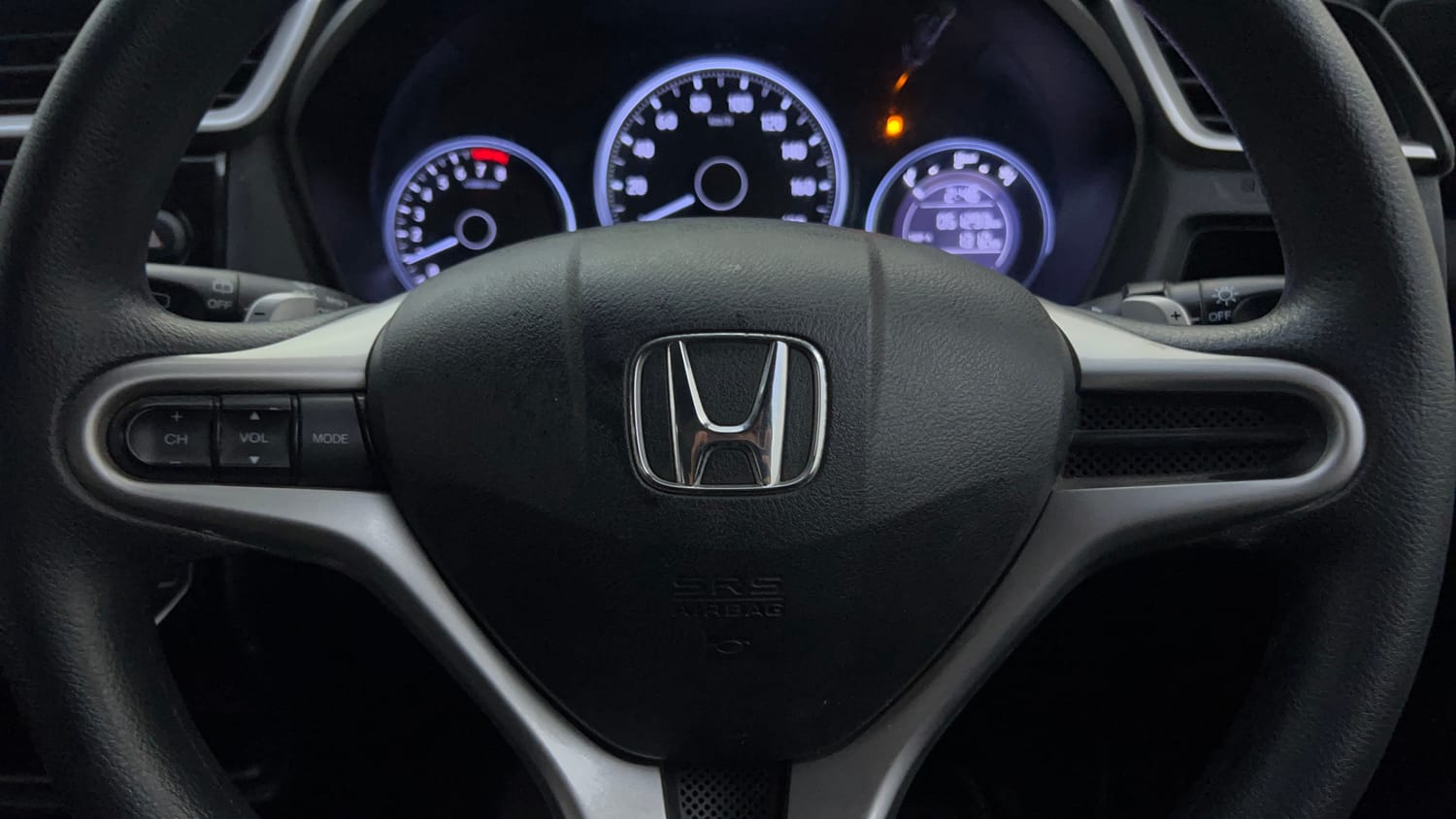 Used 2018 Honda BR-V V CVT Petrol Petrol Automatic top_features Airbags