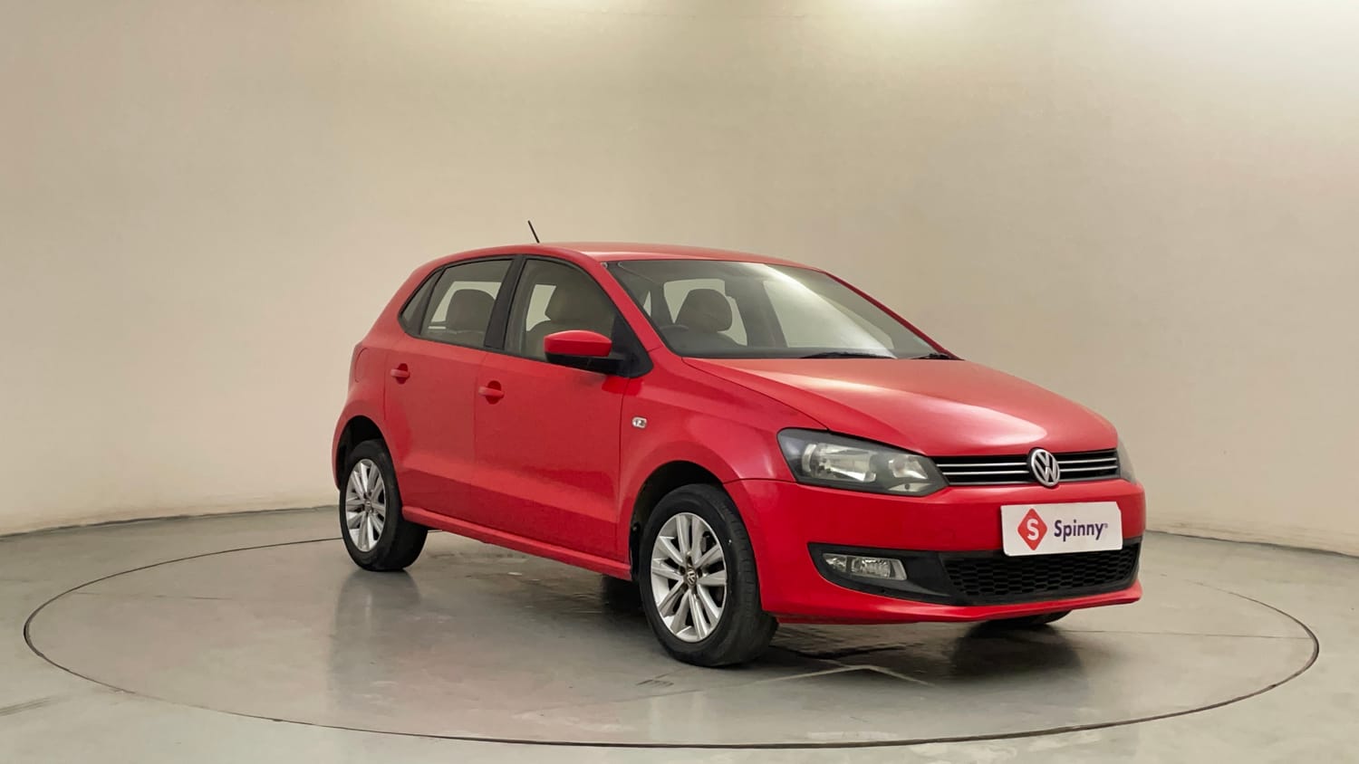 Used 2014 Volkswagen Polo Highline1.2L (P) Petrol Manual exterior RIGHT FRONT CORNER VIEW