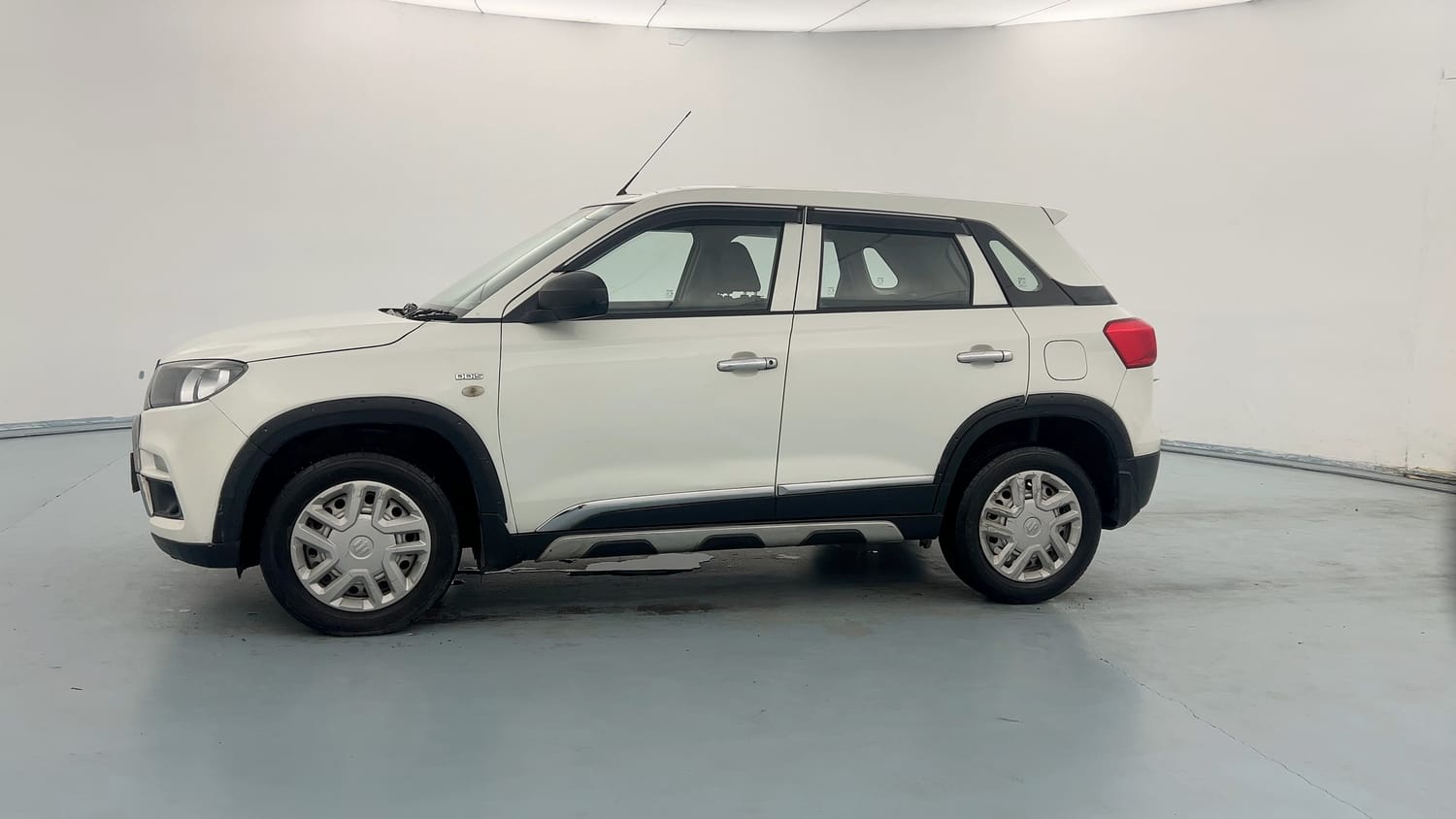 Used 2017 Maruti Suzuki Vitara Brezza LDi (O) Diesel Manual exterior FRONT VIEW