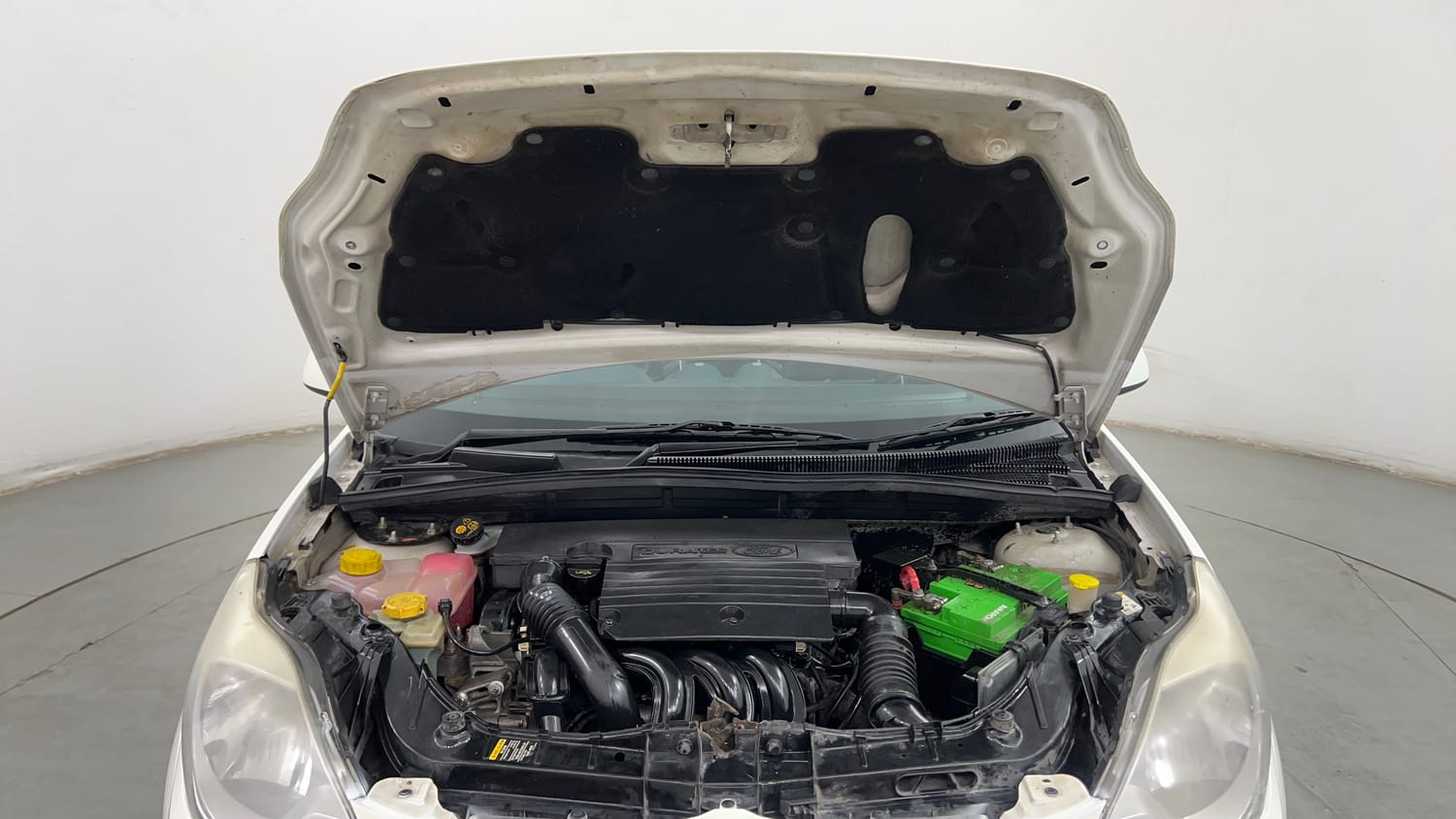Used 2013 Ford Figo Duratec Petrol Titanium 1.2 Petrol Manual engine ENGINE & BONNET OPEN FRONT VIEW