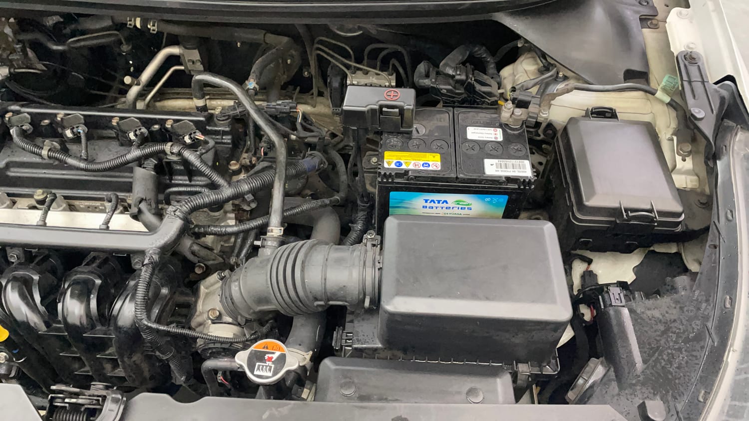 Used 2019 Hyundai Elite i20 Asta 1.2 (O) Petrol Manual engine ENGINE LEFT SIDE VIEW