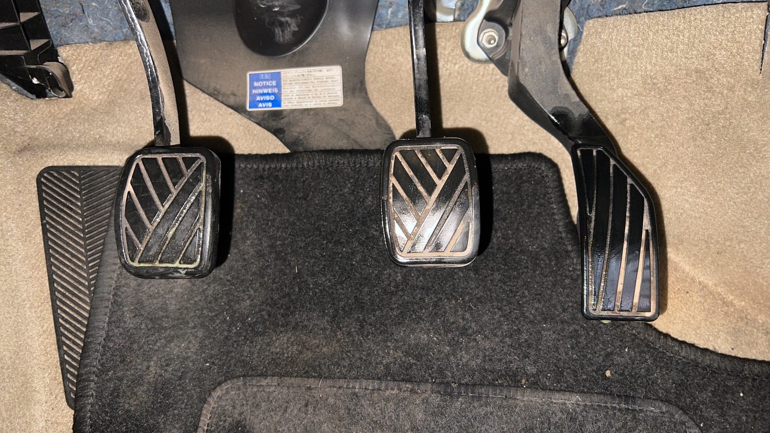 Used 2015 Maruti Suzuki Ciaz ZXI+ Petrol Manual interior PEDALS VIEW