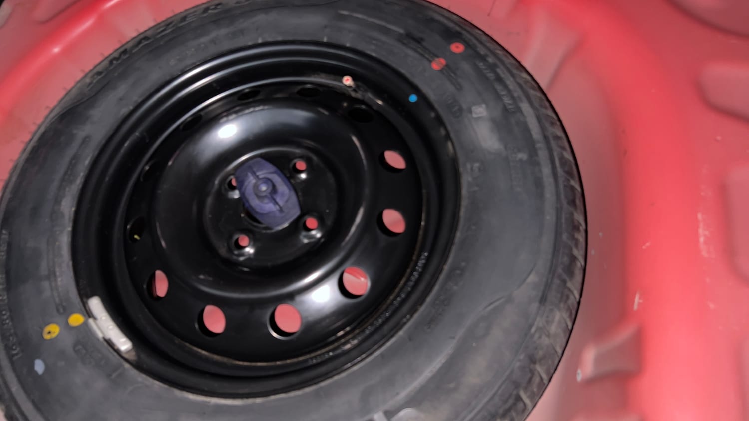 Used 2019 Maruti Suzuki Swift VXi AMT Petrol Automatic tyres SPARE TYRE VIEW