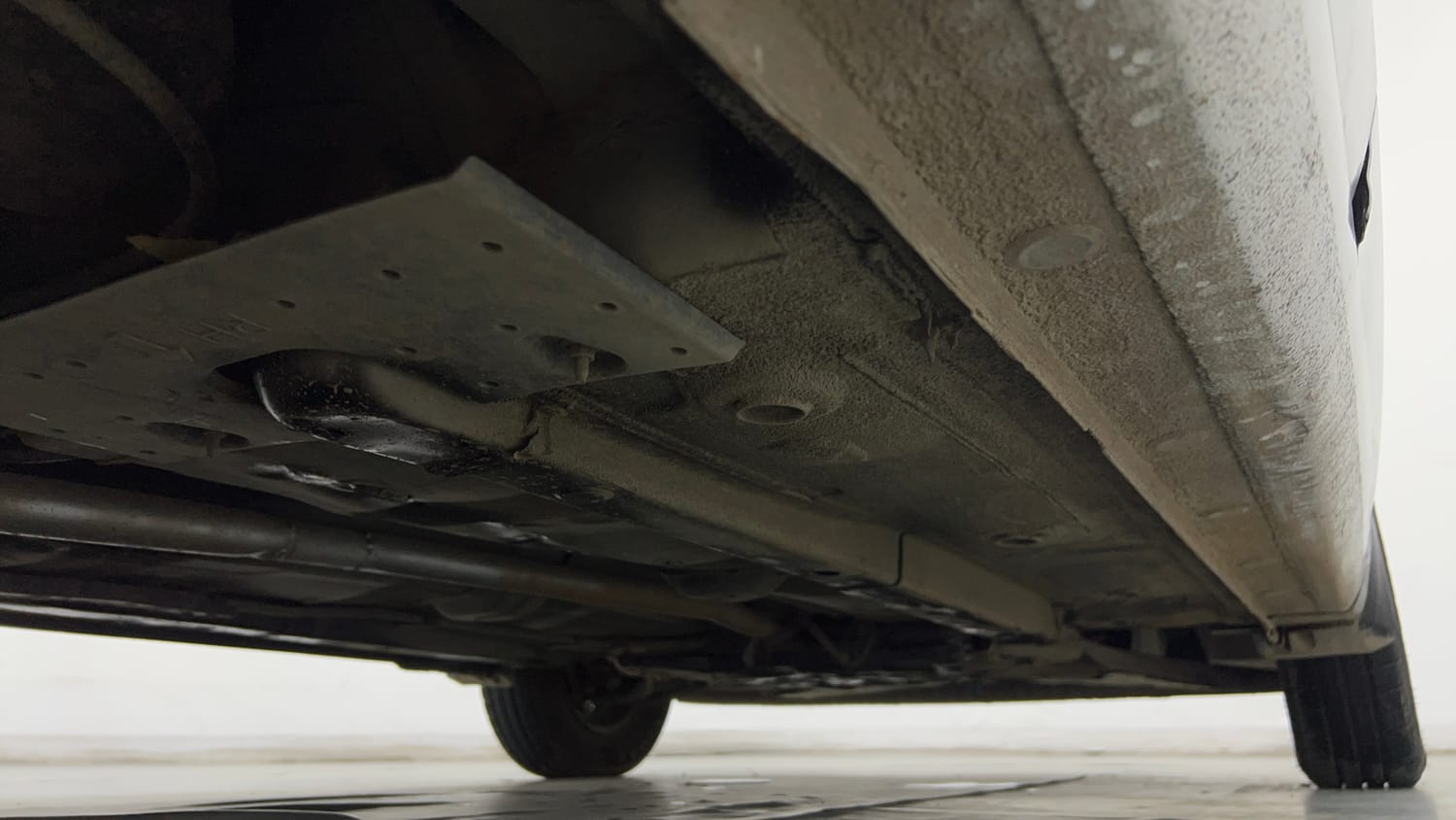 Used 2019 Hyundai Santro Magna Petrol Manual extra REAR RIGHT UNDERBODY VIEW