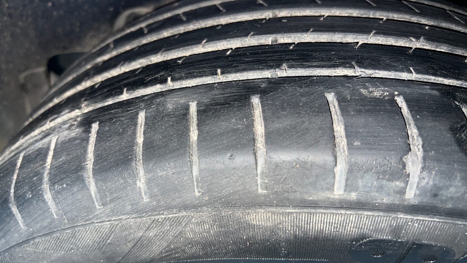 Used 2018 Maruti Suzuki Ciaz Alpha Hybrid 1.5 Petrol Manual tyres LEFT REAR TYRE TREAD VIEW