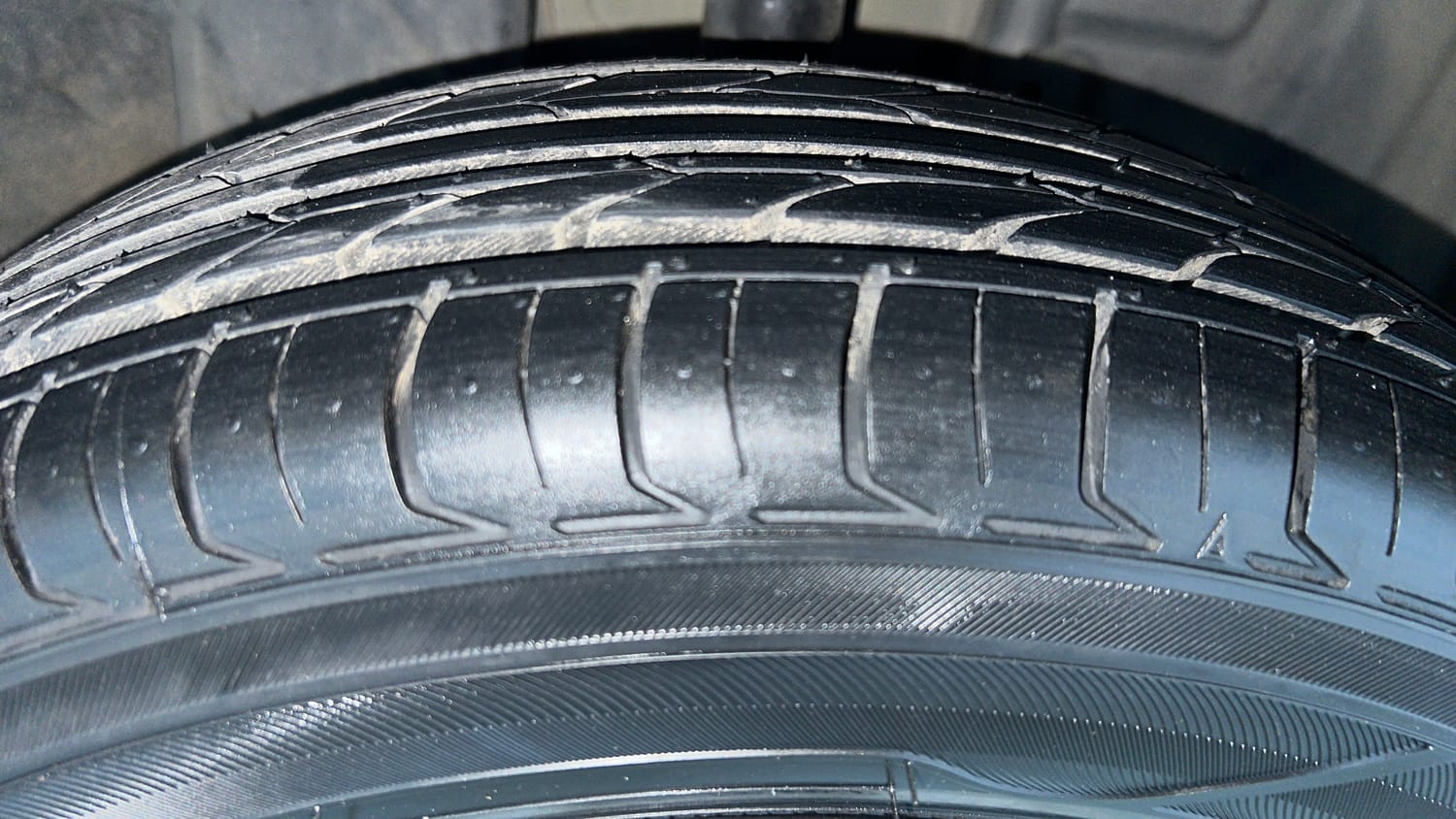 Used 2017 Datsun Redi-GO S Petrol Manual tyres RIGHT FRONT TYRE TREAD VIEW