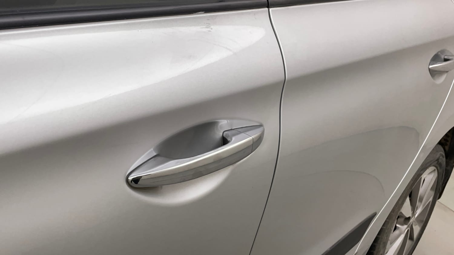 Used 2015 Hyundai Elite i20 Sportz 1.2 (O) Petrol Manual dents MINOR DENT