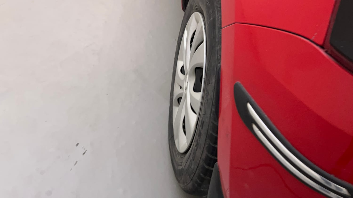 Used 2019 Maruti Suzuki Swift VXi AMT Petrol Automatic dents MINOR SCRATCH