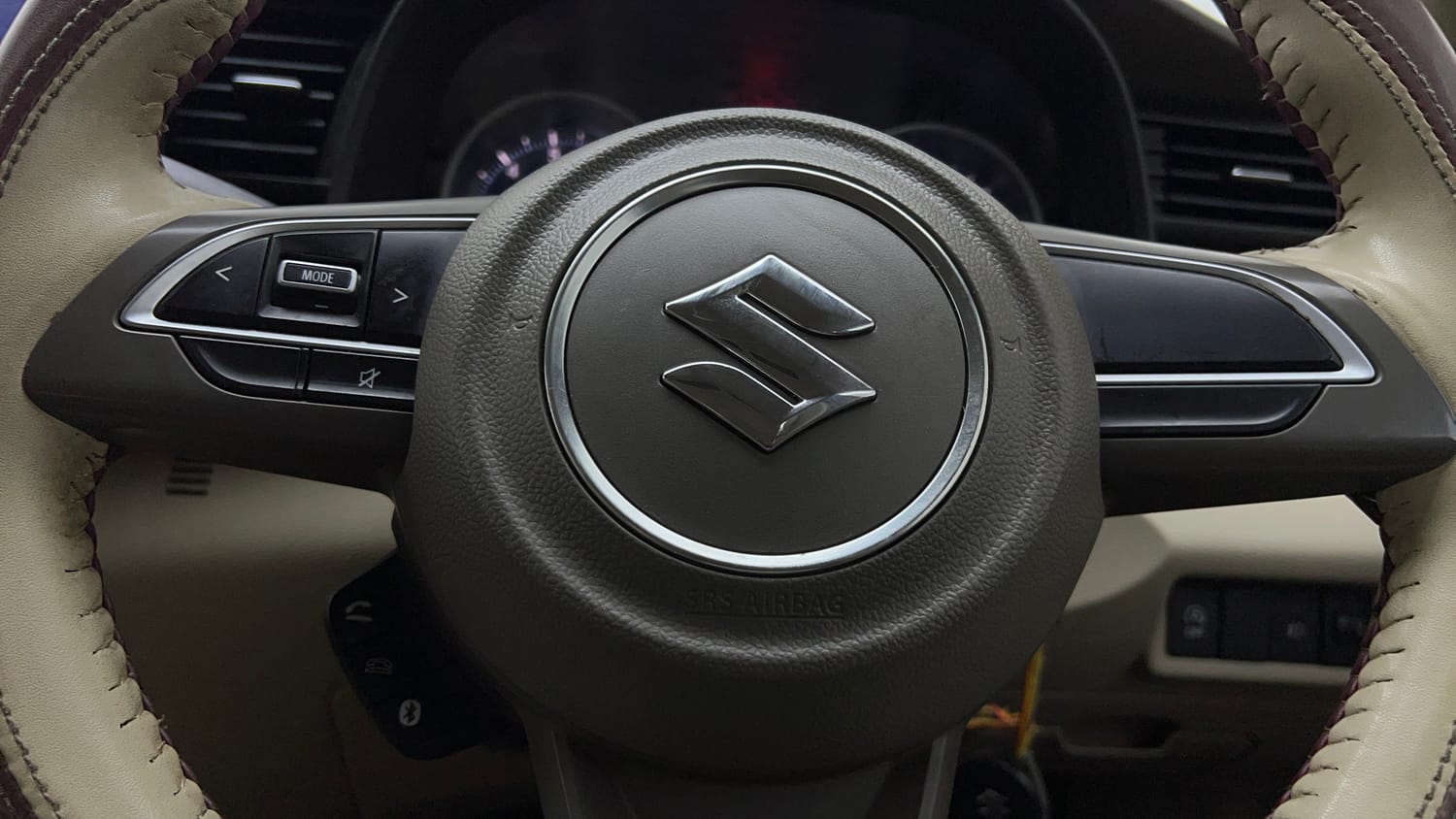Used 2022 Maruti Suzuki New Ertiga VXi Petrol Manual top_features Steering mounted controls