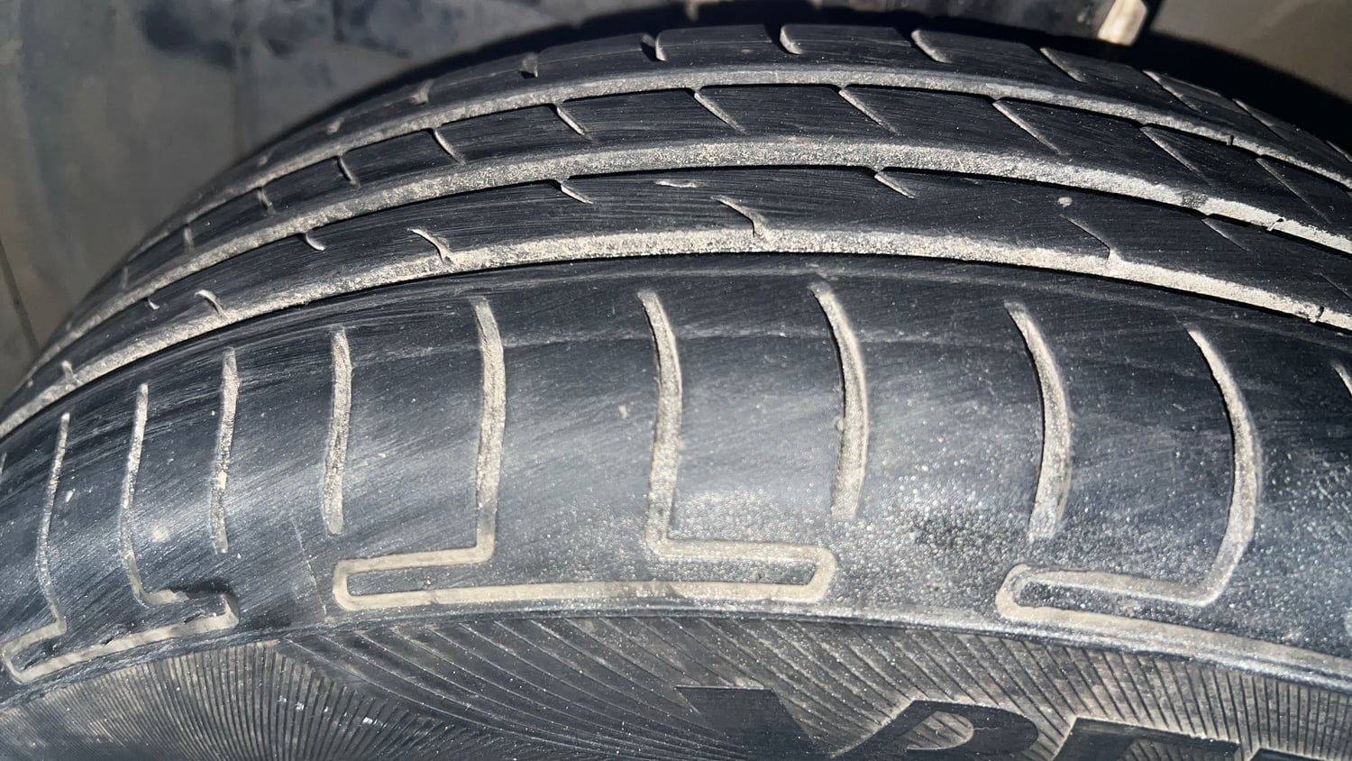 Used 2021 Maruti Suzuki Wagon R LXi 1.0 CNG Cng Manual tyres LEFT FRONT TYRE TREAD VIEW