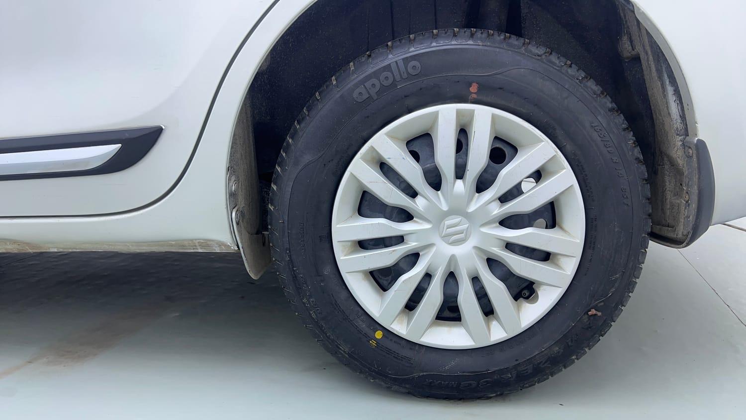 Used 2018 Maruti Suzuki Dzire VXi Petrol Manual tyres LEFT REAR TYRE RIM VIEW