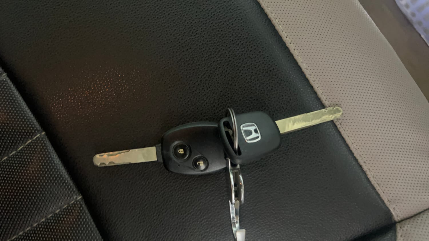 Used 2015 Honda Amaze 1.2 SX i-VTEC Petrol Manual extra CAR KEY VIEW