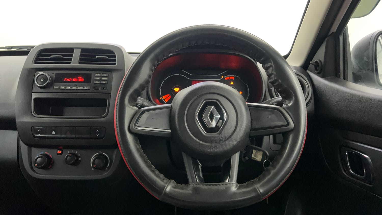 Used 2020 Renault Kwid RXL Petrol Manual interior STEERING VIEW