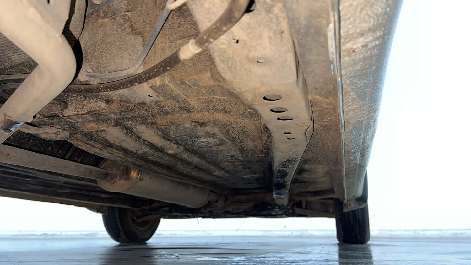 Used 2022 Maruti Suzuki Wagon R VXI 1.0 Petrol Manual extra REAR RIGHT UNDERBODY VIEW