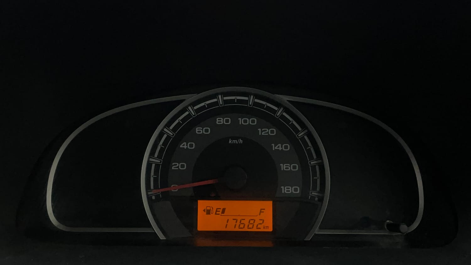 Used 2018 Maruti Suzuki Alto 800 LXi Petrol Manual interior CLUSTERMETER VIEW