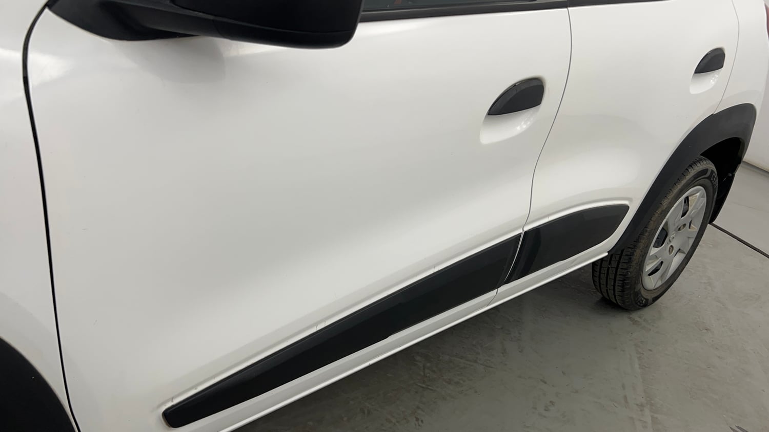 Used 2020 Renault Kwid RXL Petrol Manual dents MINOR SCRATCH