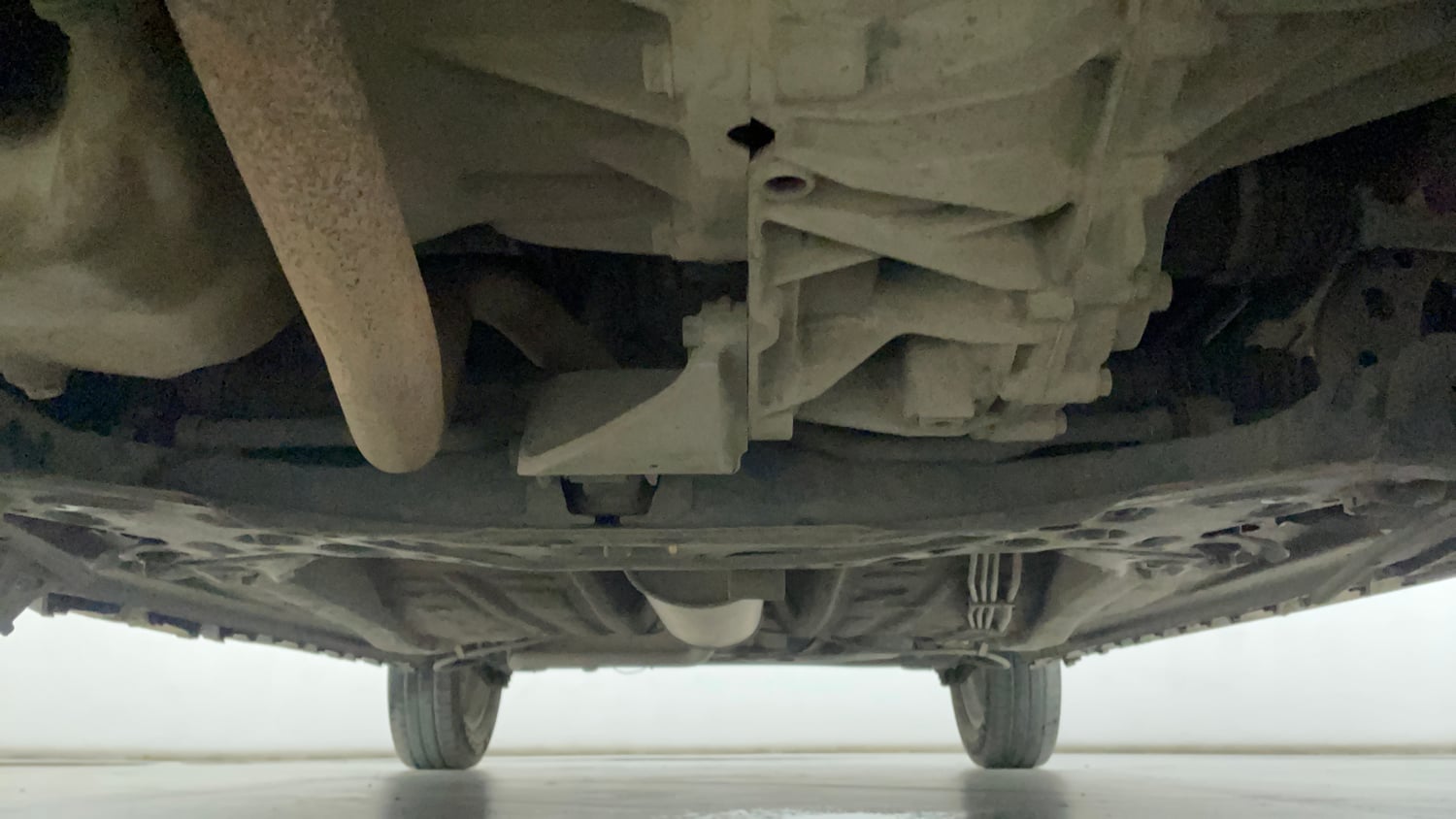 Used 2017 Maruti Suzuki Ignis Zeta 1.2 AMT Petrol Automatic extra FRONT LEFT UNDERBODY VIEW