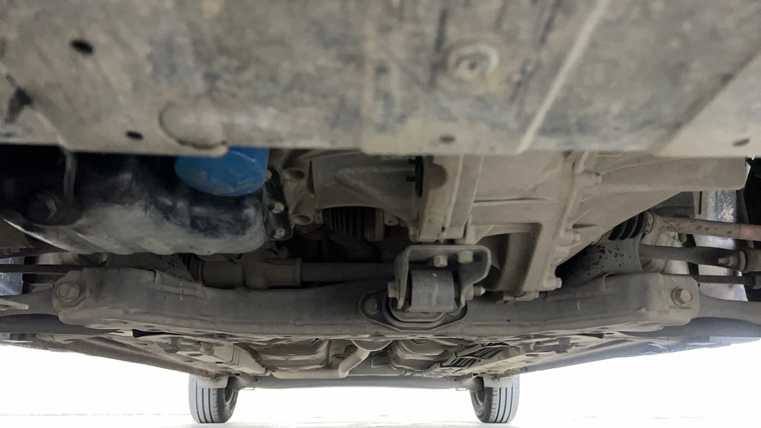 Used 2024 Hyundai Exter S 1.2 MT Hy-CNG Duo Cng Manual extra FRONT LEFT UNDERBODY VIEW
