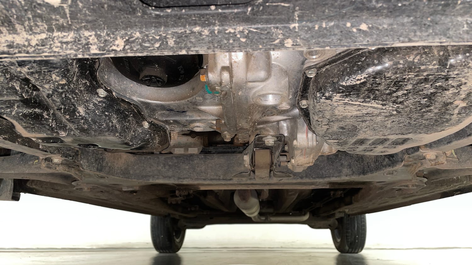 Used 2021 Renault Kiger RXZ Turbo CVT Petrol Automatic extra FRONT LEFT UNDERBODY VIEW