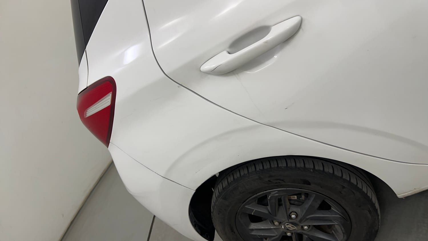 Used 2023 Hyundai Grand i10 Nios Sportz 1.2 Kappa VTVT CNG Cng Manual dents MINOR SCRATCH