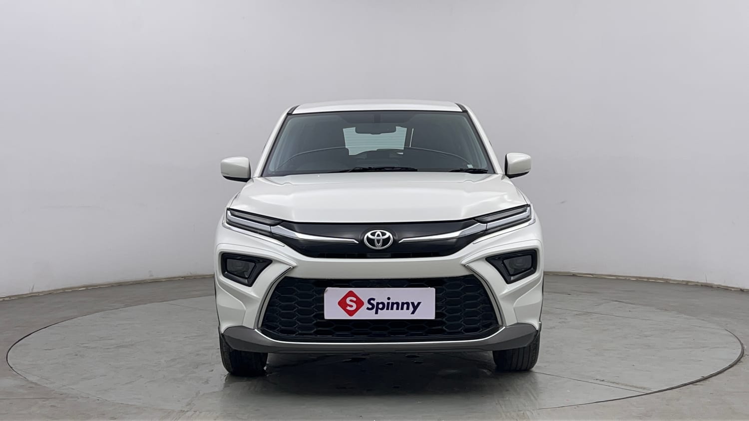 Used 2024 Toyota Urban Cruiser Hyryder G AT NeoDrive Petrol Automatic exterior FRONT VIEW