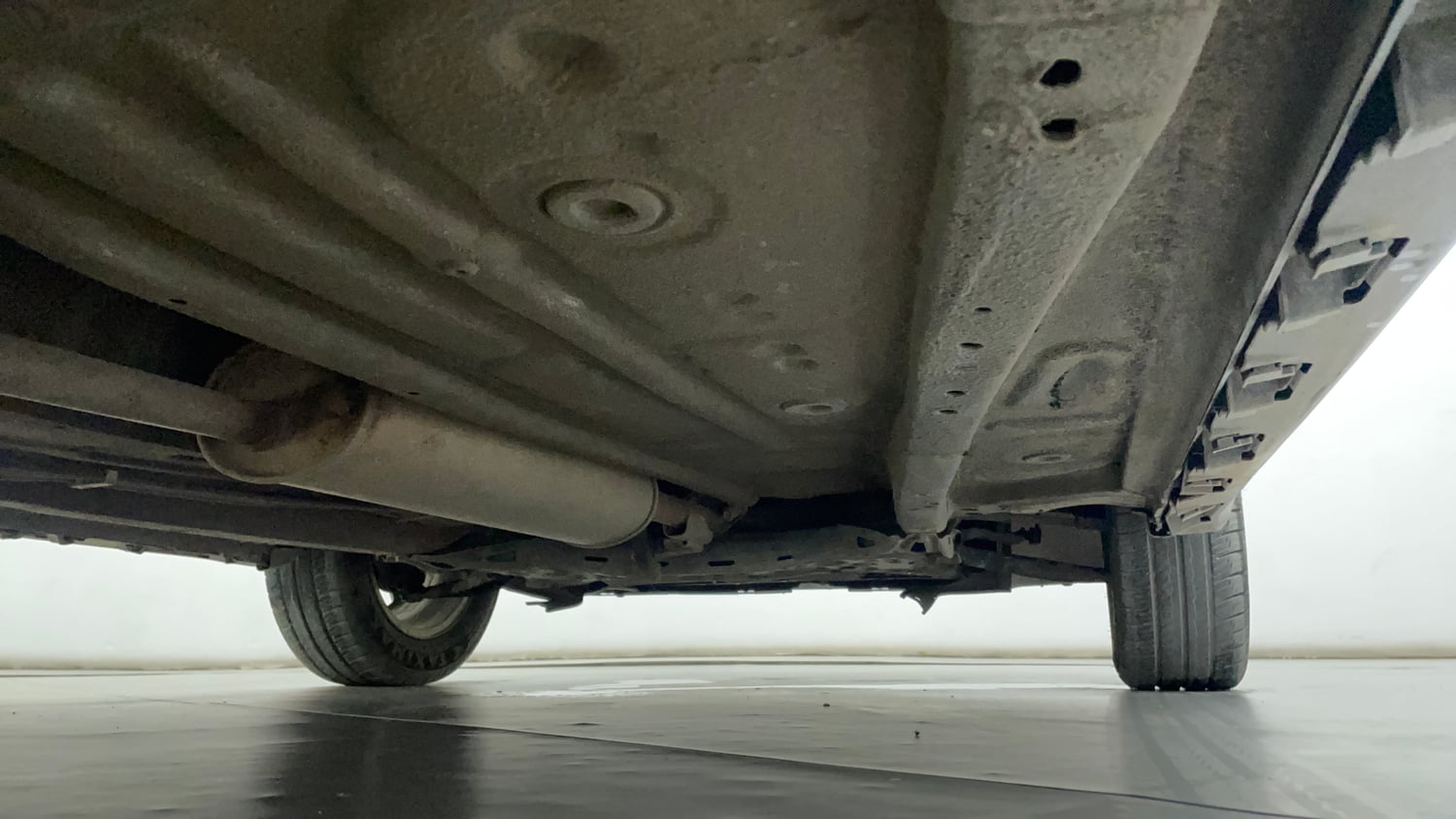 Used 2017 Maruti Suzuki Ignis Zeta 1.2 AMT Petrol Automatic extra REAR RIGHT UNDERBODY VIEW