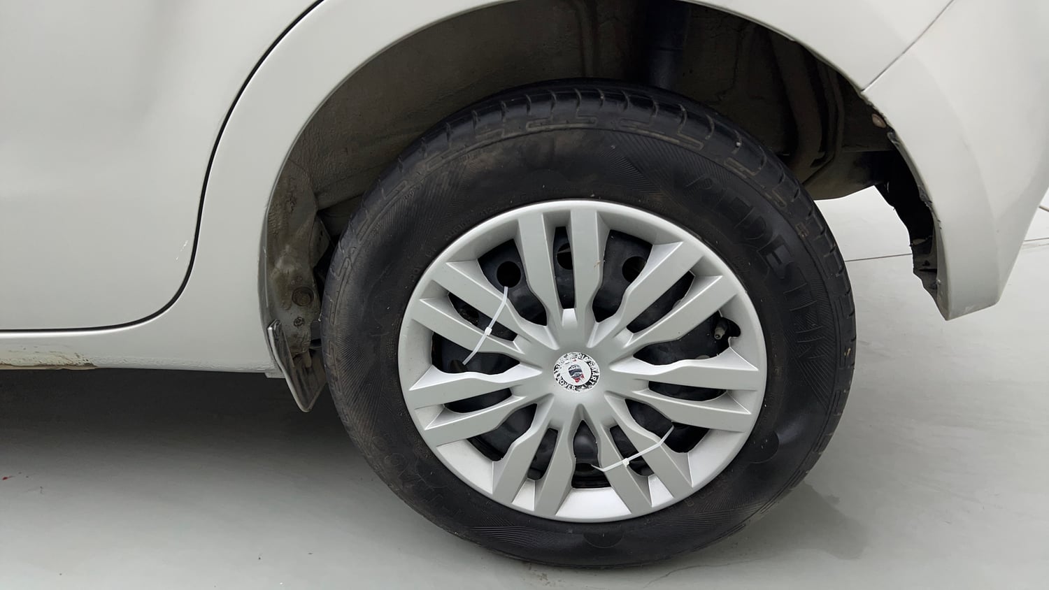 Used 2021 Maruti Suzuki Wagon R LXi 1.0 CNG Cng Manual tyres LEFT REAR TYRE RIM VIEW
