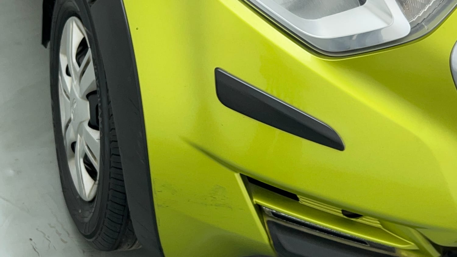 Used 2017 Datsun Redi-GO S Petrol Manual dents MINOR SCRATCH