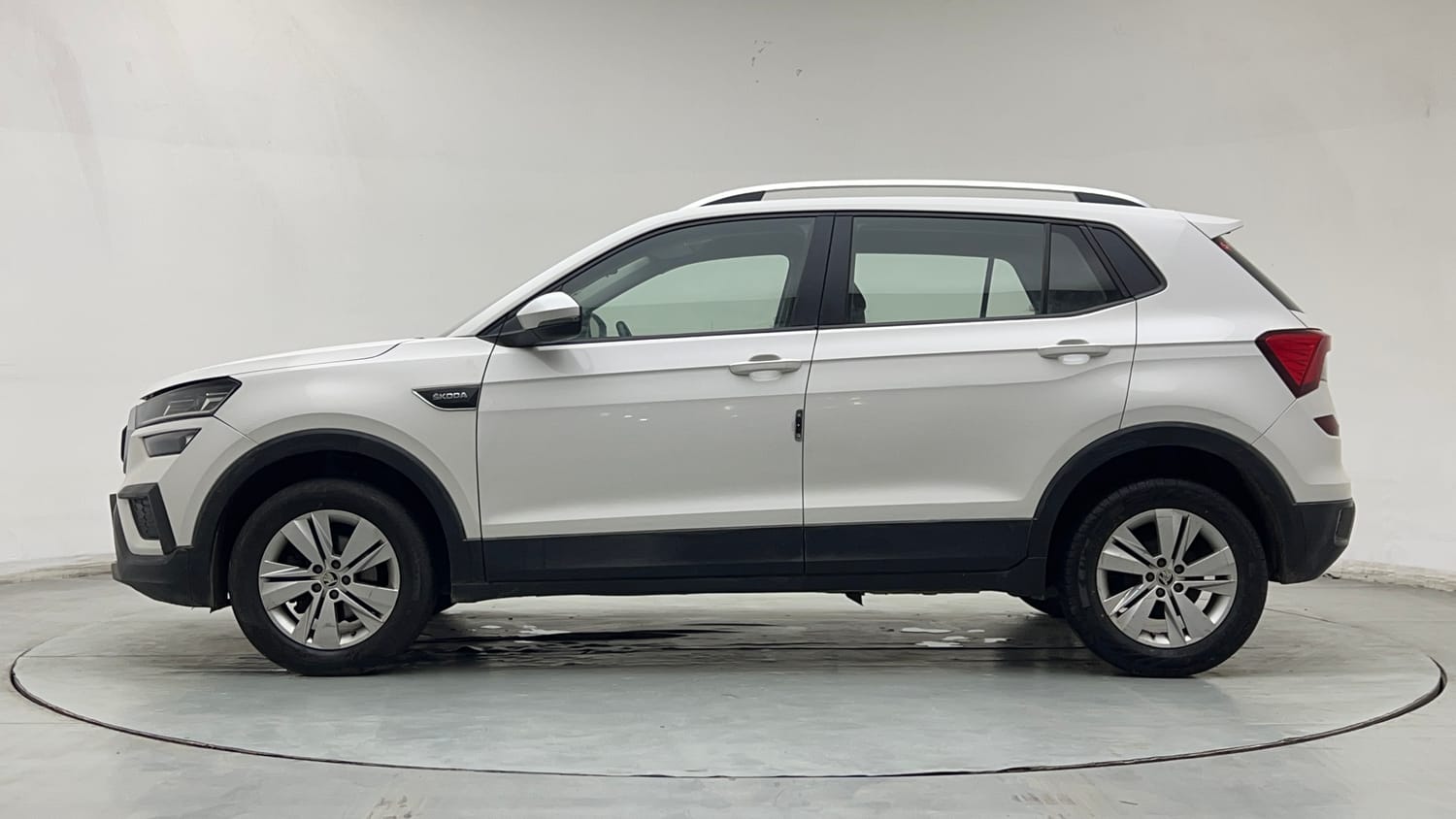 Used 2021 Skoda Kushaq Ambition 1.0L TSI MT Petrol Manual exterior LEFT SIDE VIEW