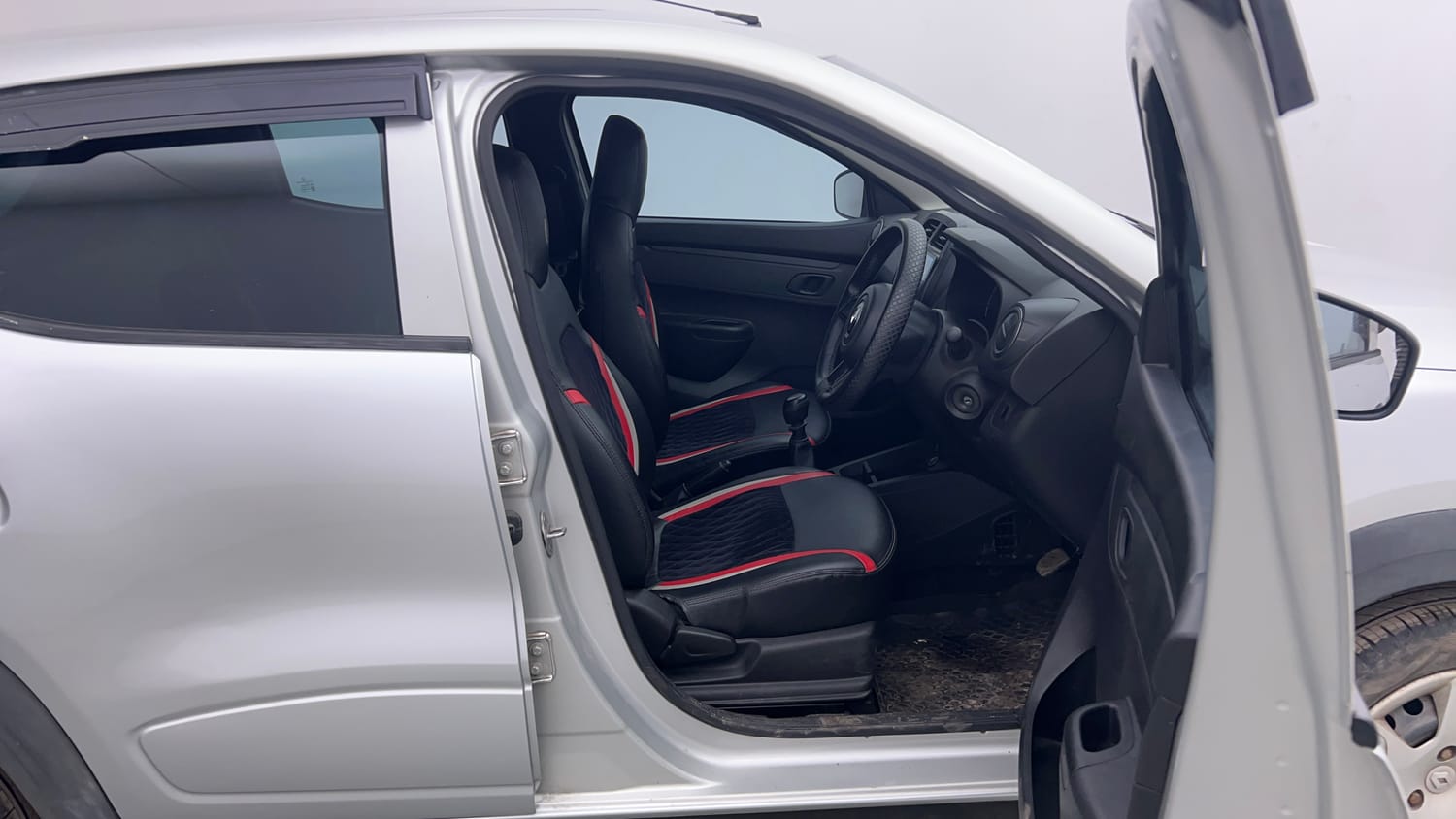 Used 2020 Renault Kwid RXL Petrol Manual interior RIGHT SIDE FRONT DOOR CABIN VIEW