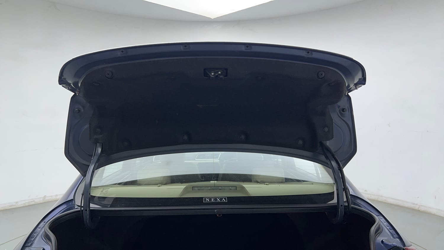 Used 2018 Maruti Suzuki Ciaz Alpha Hybrid 1.5 Petrol Manual interior DICKY DOOR OPEN VIEW